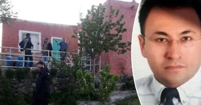 Arkadaşını 43 bıçak darbesiyle öldürdü 'hırsız yaptı' dedi