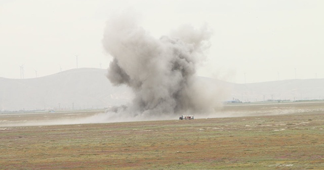 Atak helikopterleri teröristlerin doçka mevziini vurdu