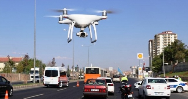 Bayram tatili trafiğine &quot;drone&quot; önlemi