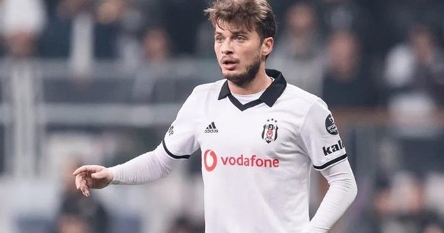 Beşiktaş Adem Ljajic’i KAP'a bildirdi