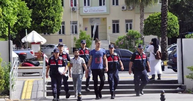 Bilgisayar kasasında uyuşturucu saklayan şüpheliler tutuklandı