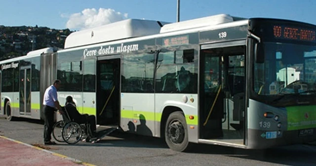 Bu ilçede otobüsler ilk ve ortaokul öğrencilerine ücretsiz
