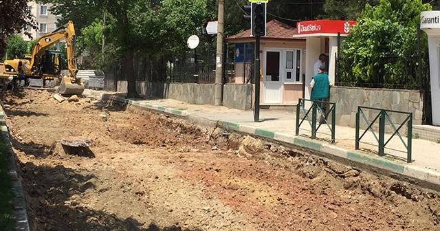 Bursa'da doğalgaz sızıntısı caddeyi trafiğe kapattırdı