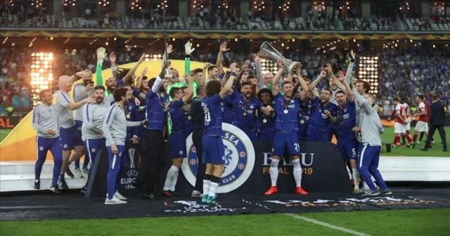 Chelsea'den rekorlu kupa