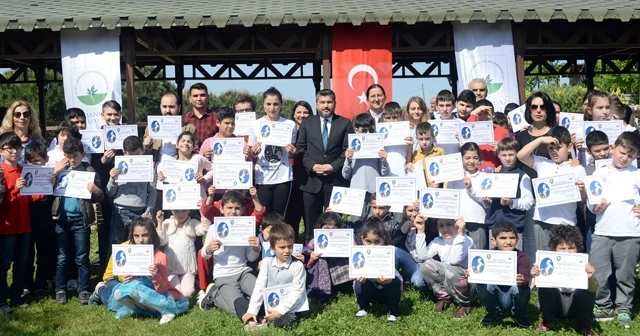 Down sendromlu çocuklara at üstünde terapi