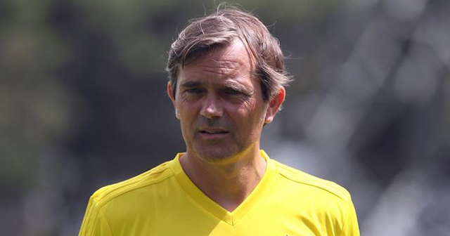 Fenerbahçe&#039;den kovulan Phillip Cocu&#039;nun yeni adresi belli oldu