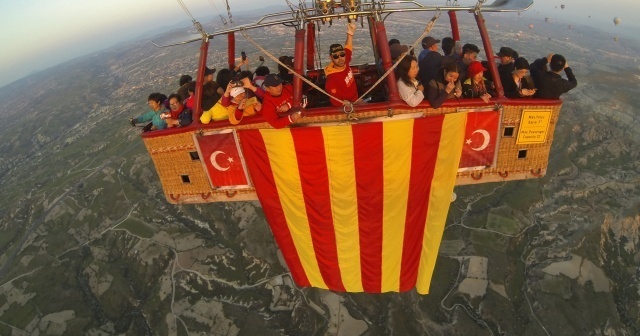 Galatasaray'ın şampiyonluğunu gökyüzünde kutladılar