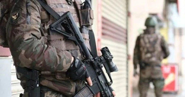 Hakkari’de terör operasyonu: 4 gözaltı