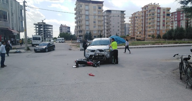 Kamyonet ile motosiklet çarpıştı: 1 Yaralı