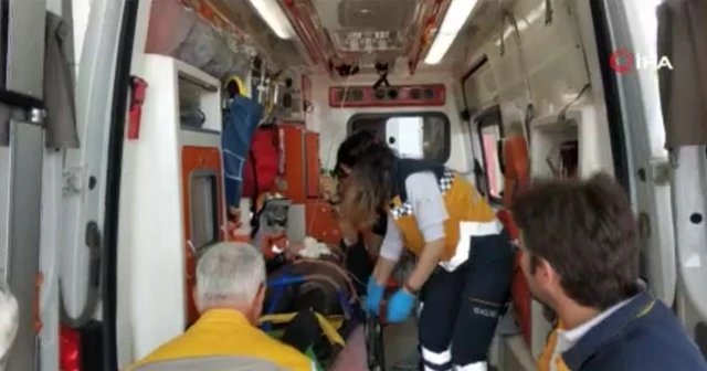 Karnına saplanan zıpkınla hastaneye kaldırıldı