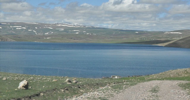 Kars&#039;ta balık avı yasağı başladı