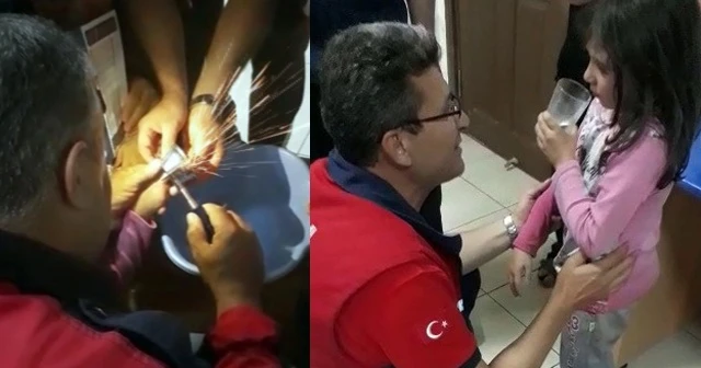 Küçük kızın kapı açma makarasına sıkışan parmağını itfaiye çıkardı