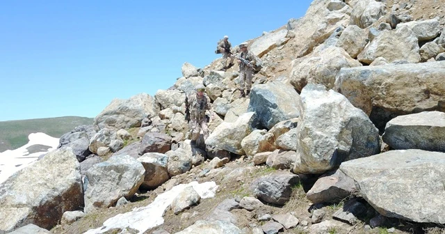Mehmetçik Kato Dağı'nda destan yazıyor