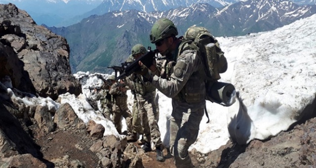 Mehmetçik’ten Hakurk’a pençe