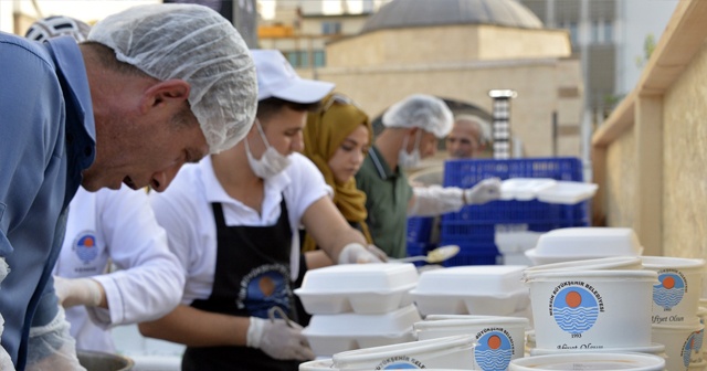 Mersin&#039;de üniversite öğrencileri için iftar sofrası kurulacak