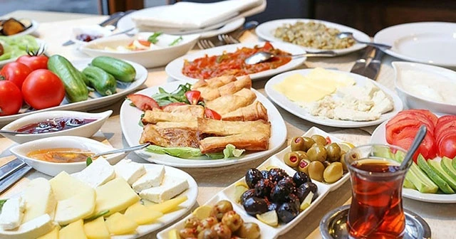 Ramazanda kilo almamak için sahur şart