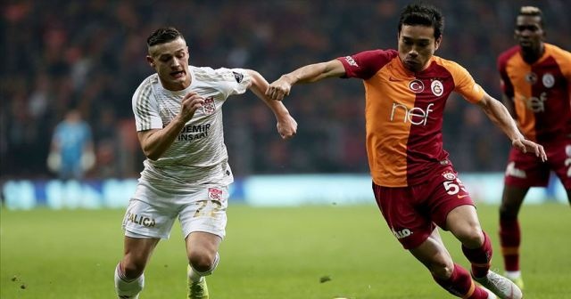 Şampiyon Galatasaray sezonu Sivas&#039;ta kapatıyor