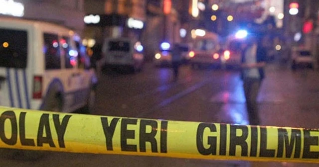Savaş oyunu oynarken, ekranlarına mermi isabet etti