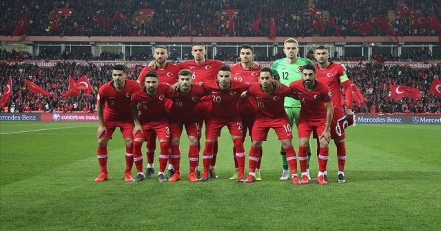 Türkiye-Fransa maçının biletleri kısa sürede tükendi