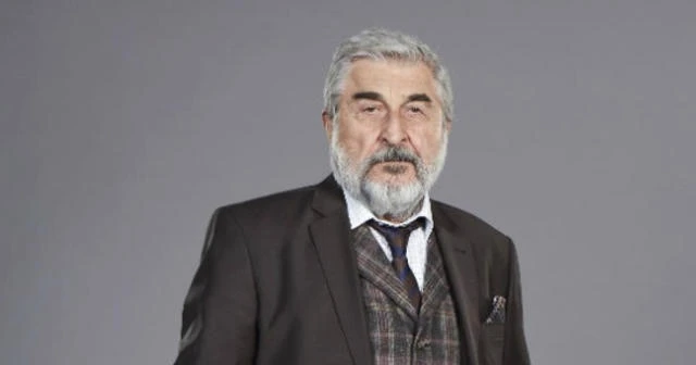 Ünlü oyuncunun kardeşini evden itfaiye kurtardı
