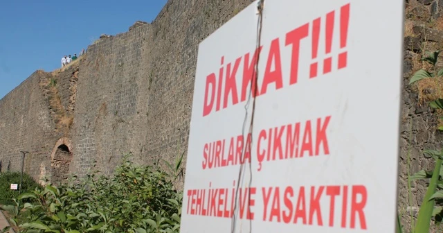 Yasak dinlemeyen vatandaşlar ölümüne fotoğraf çekiyor