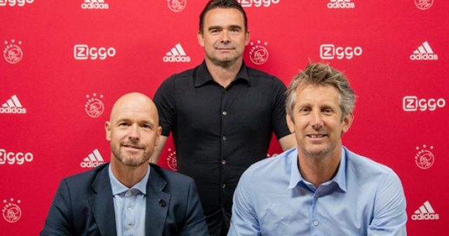 Ajax, Erik ten Hag&#039;ın sözleşmesini 2022 yılına uzattı