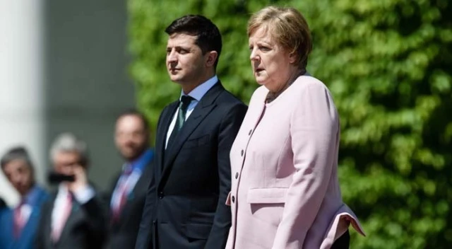 Angela Merkel korkuttu