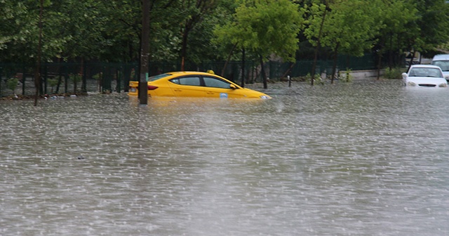 Ankara&#039;daki sağanak yağışta 3 kişi hayatını kaybetti