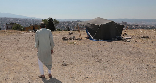 Arsal&#039;da binlerce Suriyeli evsiz kaldı