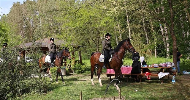 Belgrad Ormanları&#039;na atlı koruma ekibi