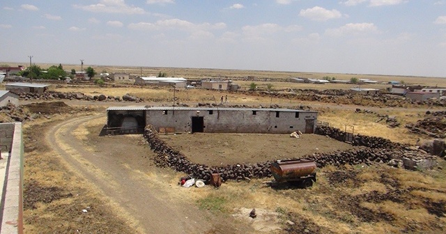 Bu mahallede 17 yaşına geleni ölüm korkusu sarıyor