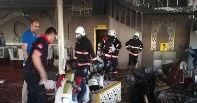 Düğün salonunda korkutan yangın