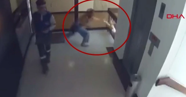 Düşen bebeğini son anda tuttu!