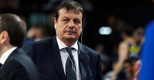 Ergin Ataman’dan kulaklıklı tepki