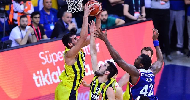 Fenerbahçe potada Anadolu Efes’i devirdi