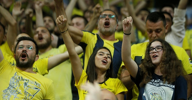 Fenerbahçeli basketbolseverler final maçında olacak