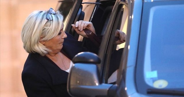 Fransa&#039;da aşırı sağcı Le Pen mahkemeye çıkacak