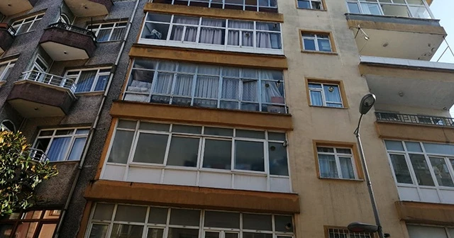 Güngören’de yıkılma tehlikesi bulunan 5 katlı bina boşaltıldı