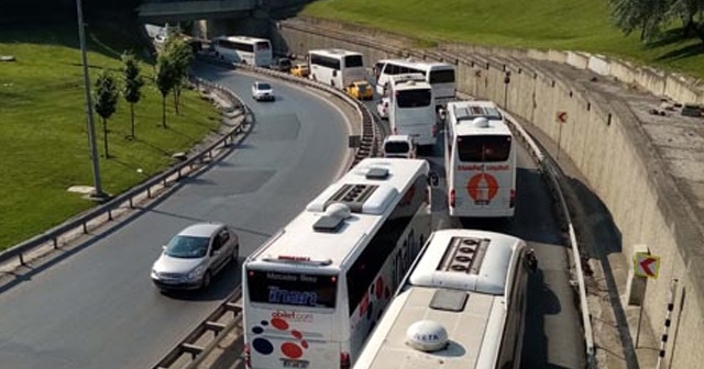 İstanbul&#039;da bayram dönüşü yoğunluğu başladı