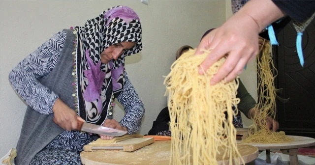 Kadınların kışlık hazırlıkları erken başladı