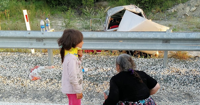 Kastamonu&#039;da otomobil tarlaya uçtu: 1 ölü, 5 yaralı