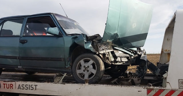 Konya’da iki otomobil çarpıştı: 5 yaralı