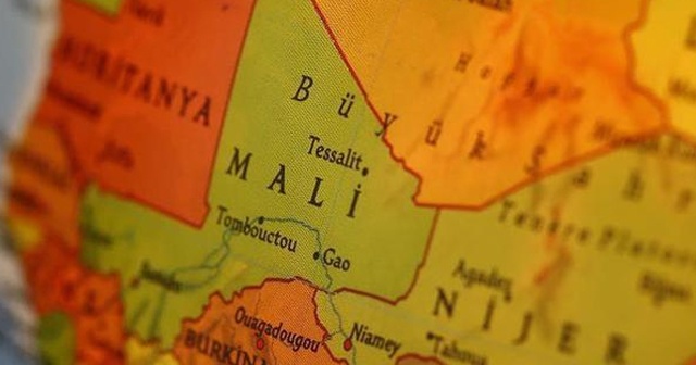 Mali&#039;de silahlı saldırı: En az 100 ölü