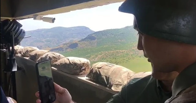 Mehmetçiğe duygulandıran bayram sürprizi
