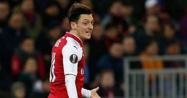 Mesut Özil'den 16 bin kişiye düğün yemeği