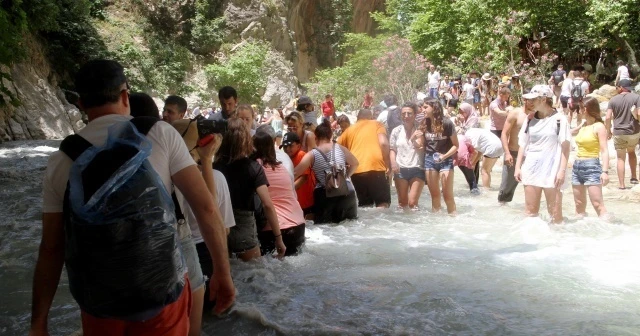 Saklıkent'e bayram bereketi