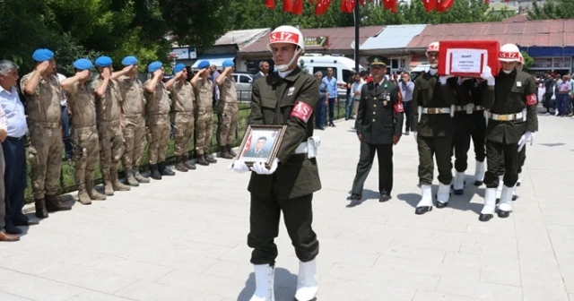 Şehit astsubay Adem Tunç son yolculuğuna uğurlandı