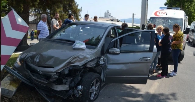 Sollamak istediği araca çarptı: 4 yaralı