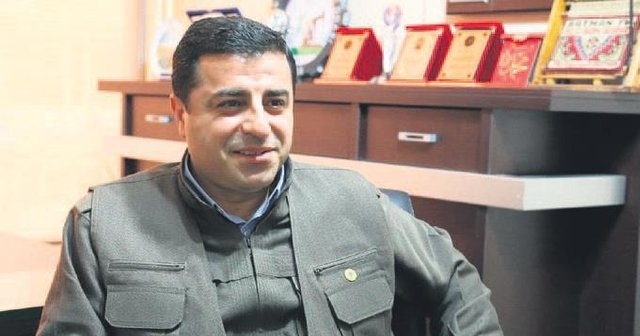 Terör suçlarından yargılanan Selahattin Demirtaş&#039;ın tutukluluğunun devamına karar verildi