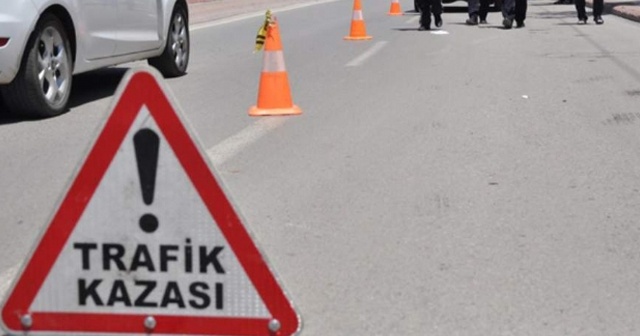 Üsküdar&#039;da trafik kazası: 1 polis yaralı